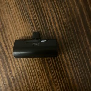 IWALK portable charger for Apple IPhone